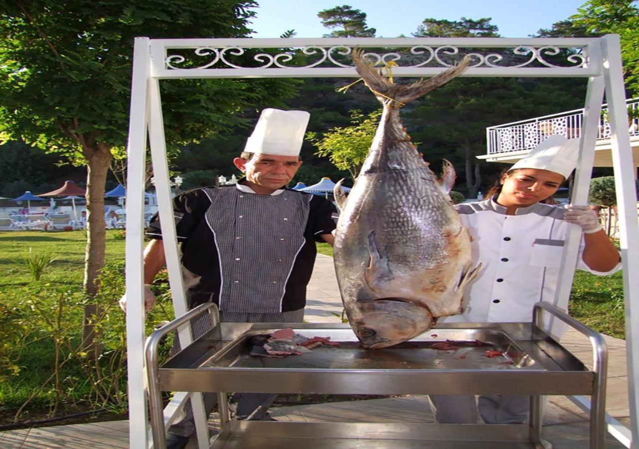 Golden Sunset Hotel&Spa Kemer Exterior photo Blue marlin being prepared for a wedding reception