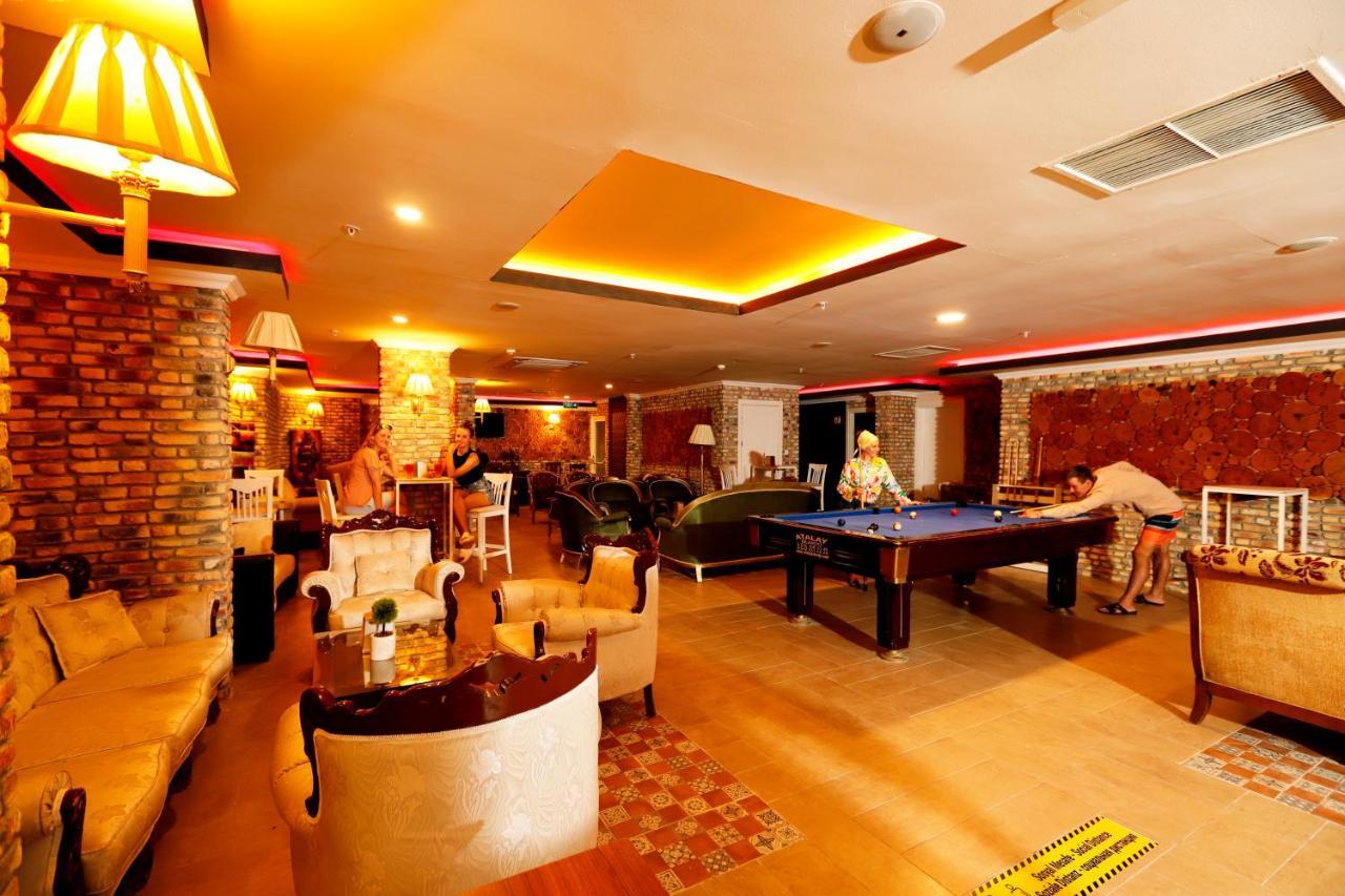 Golden Sunset Hotel&Spa Kemer Exterior photo The Sports Bar